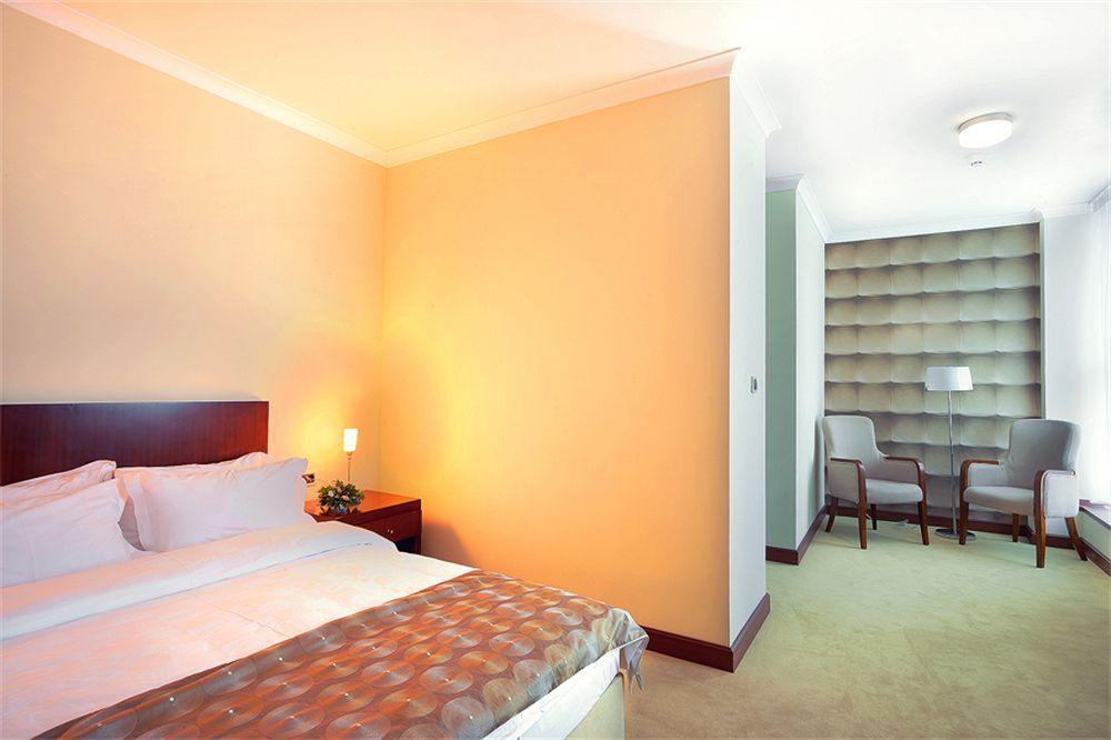 Hotel Turist Kraljevo Quarto foto