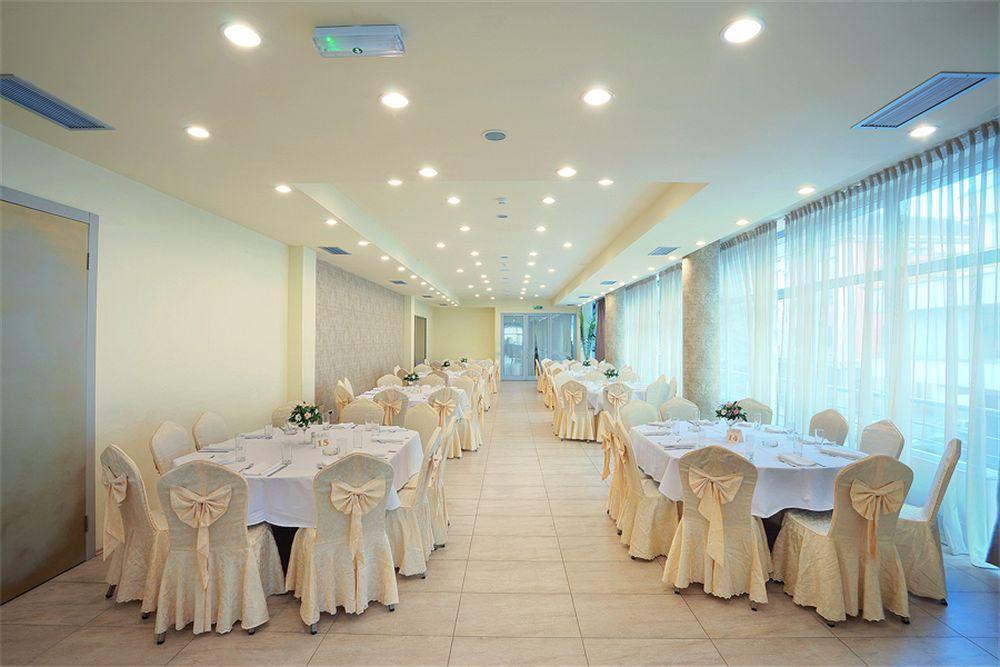 Hotel Turist Kraljevo Exterior foto
