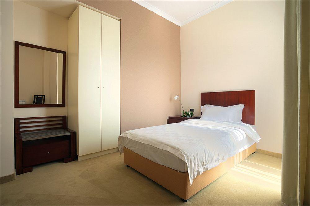 Hotel Turist Kraljevo Quarto foto