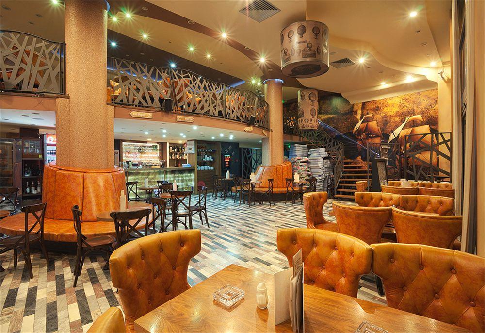 Hotel Turist Kraljevo Restaurante foto